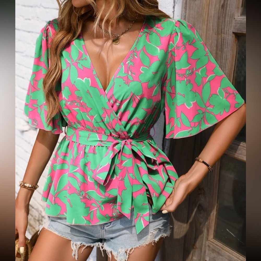 Boho floral print butterfly sleeve belted blouse - Picture 2 of 12